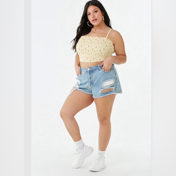 Plus Size Floral Print Cropped Cami - Picture 4 of 4